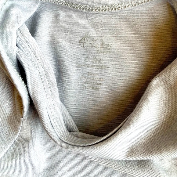 Kyte Baby onesies, set of 4 plus one hat (0-3 month) - Picture 9 of 10